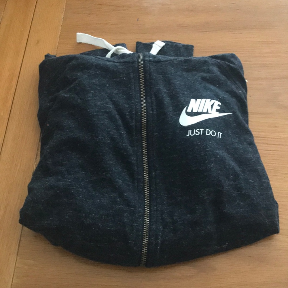 nike zip up hoodie